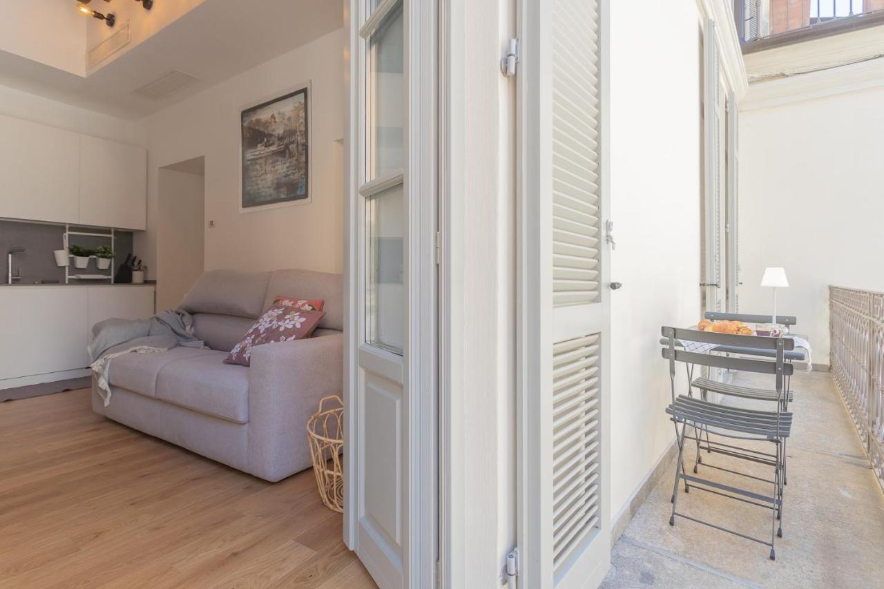 Independence Apartment With Balcony By Rent All Como Eksteriør billede